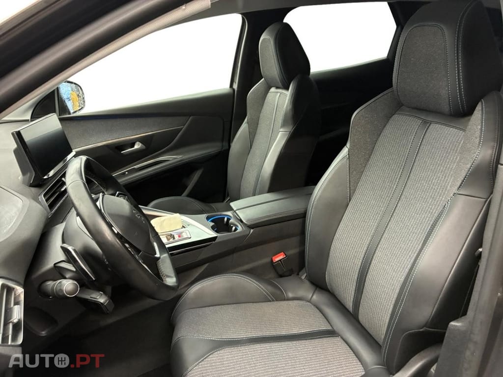 Peugeot 3008 1.6 Hybrid Allure Pack e-EAT8