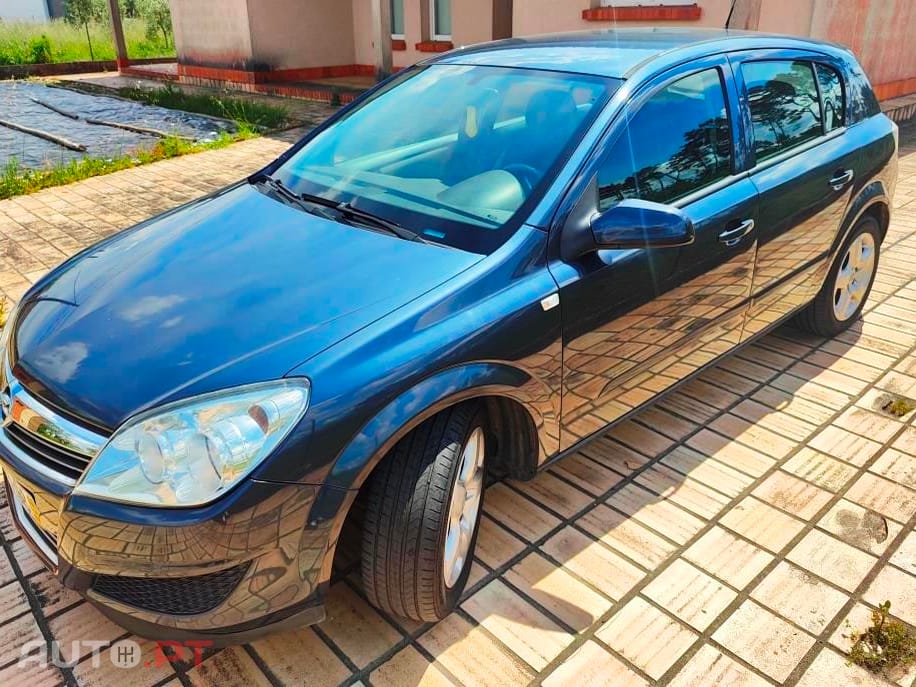 Opel Astra 1.3 CDTI 90cv / 58€ mês