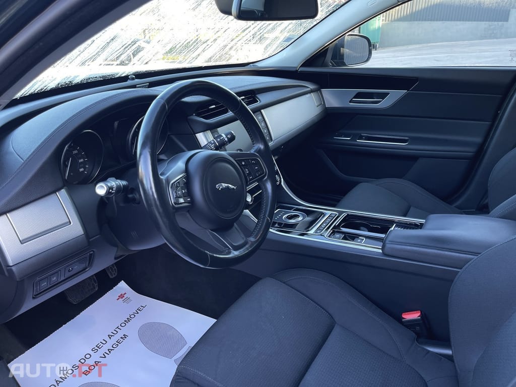 Jaguar XF 2.0 D Prestige Aut.