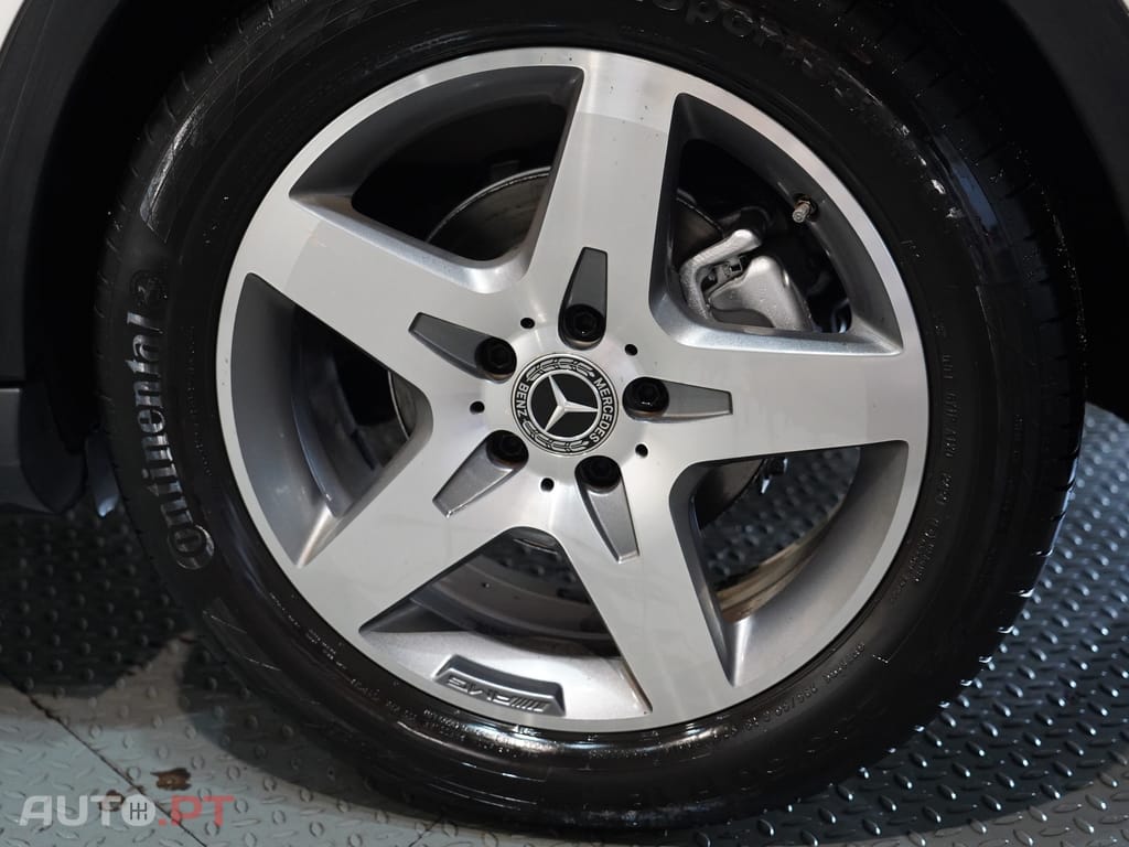 Mercedes-Benz GLA 180 CDi AMG Line