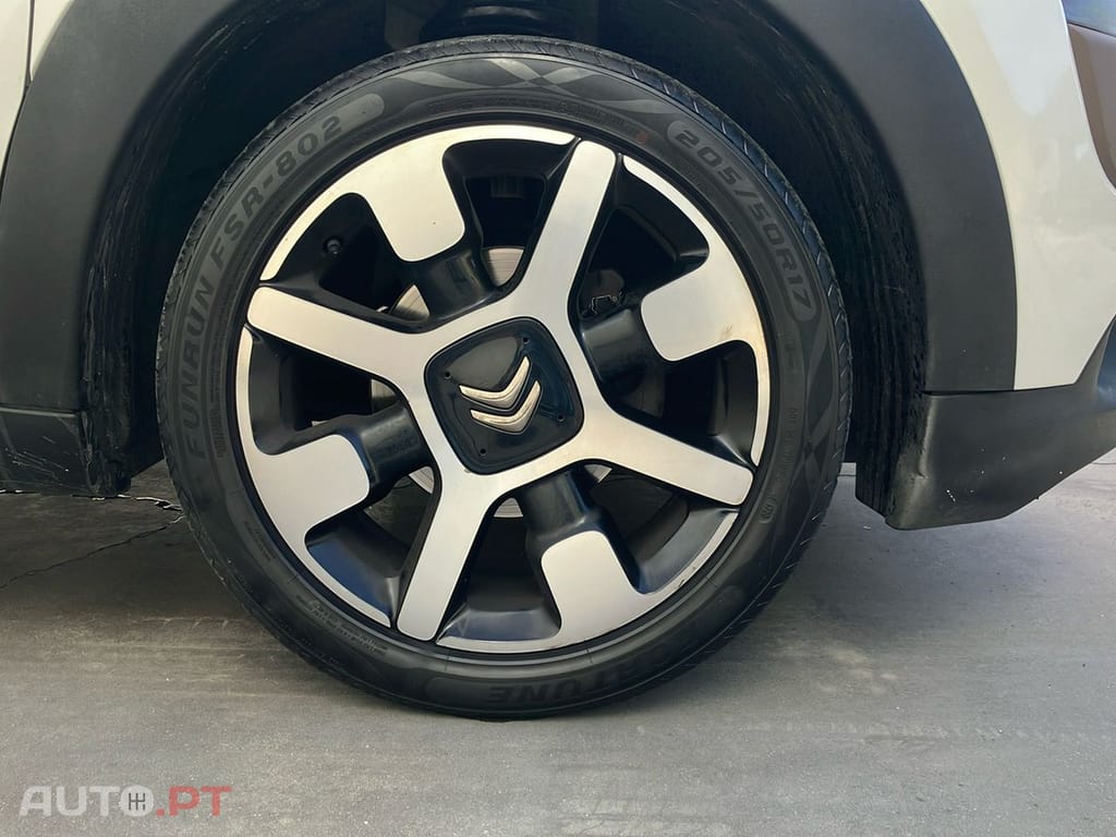 Citroen C4 Cactus 1.2 PureTech Shine
