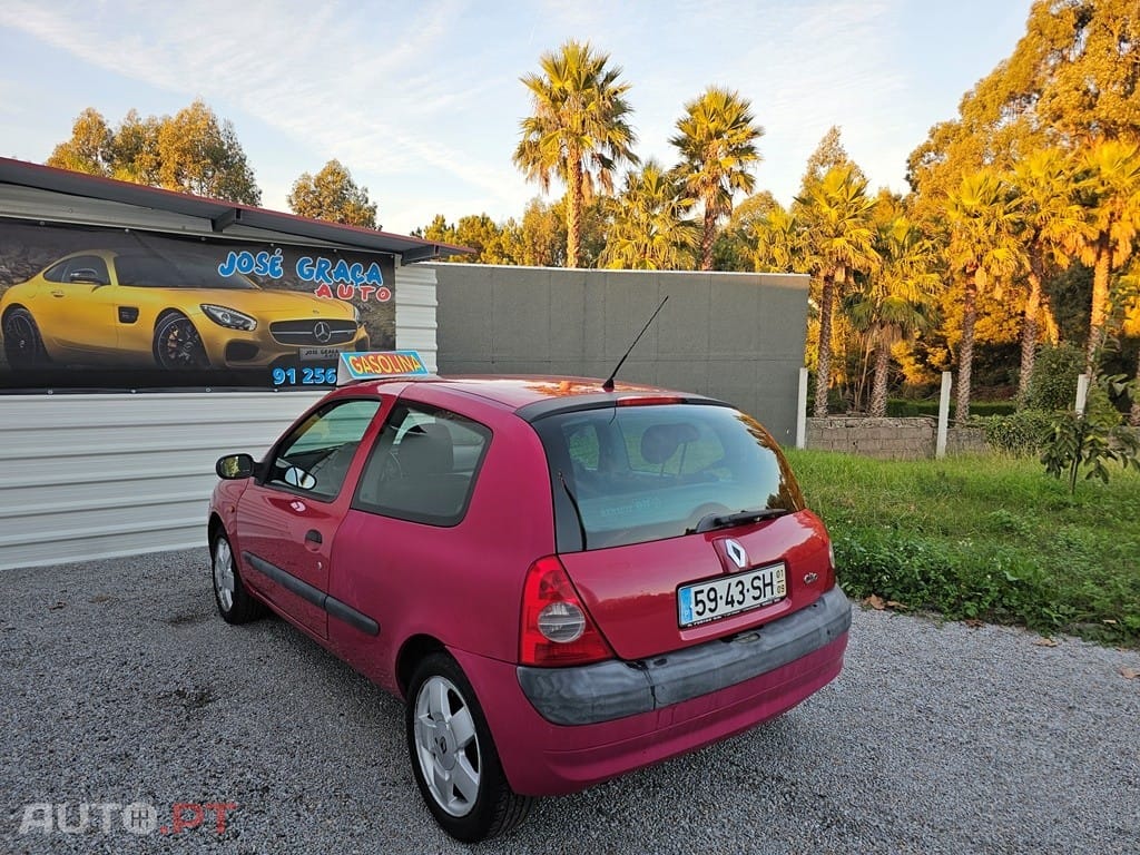 Renault Clio 1.2 16V Confort Privilège