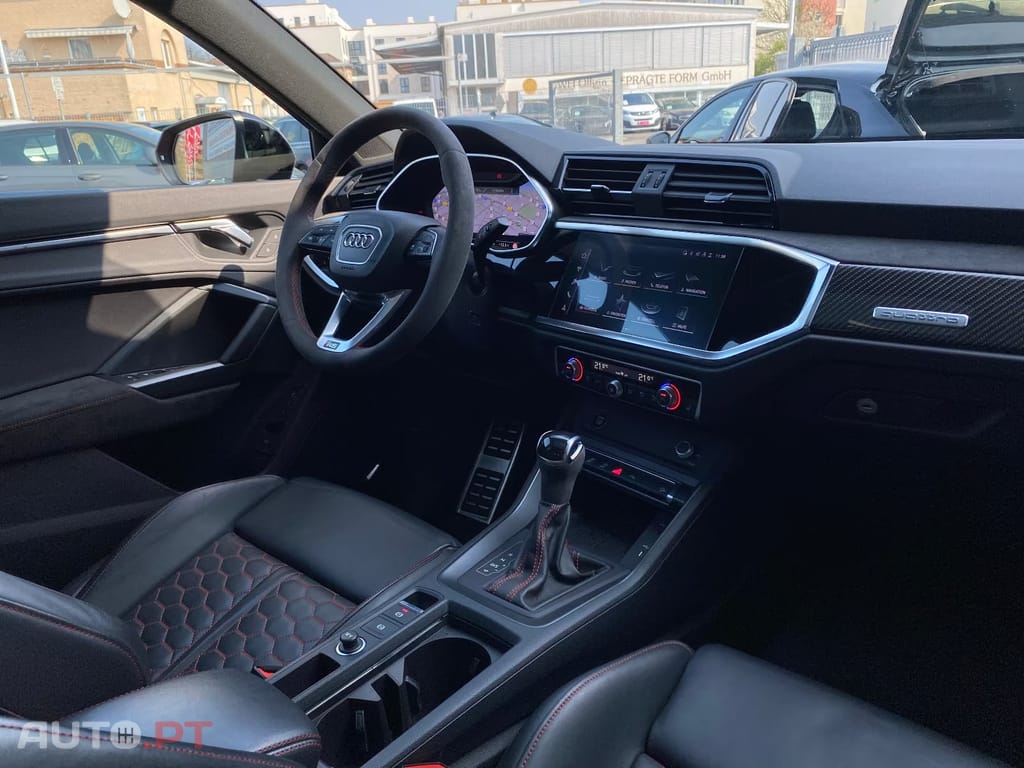 Audi RSQ3 SportBack quattro