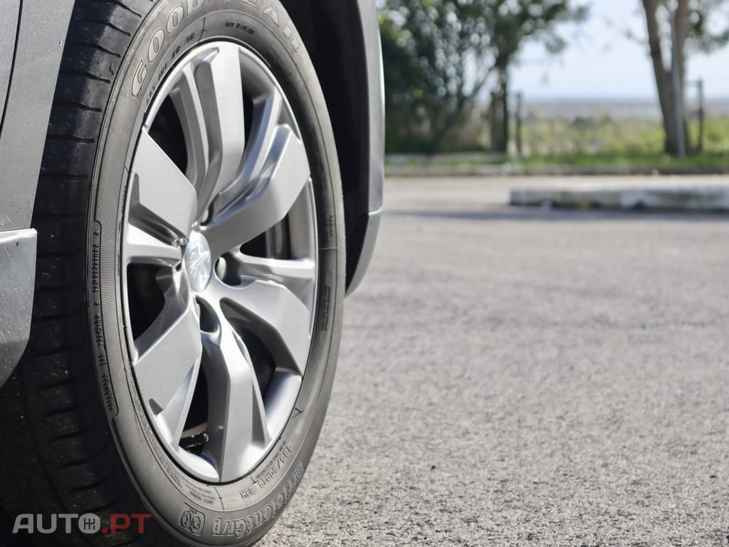 Peugeot 2008 1.2 PureTech Style