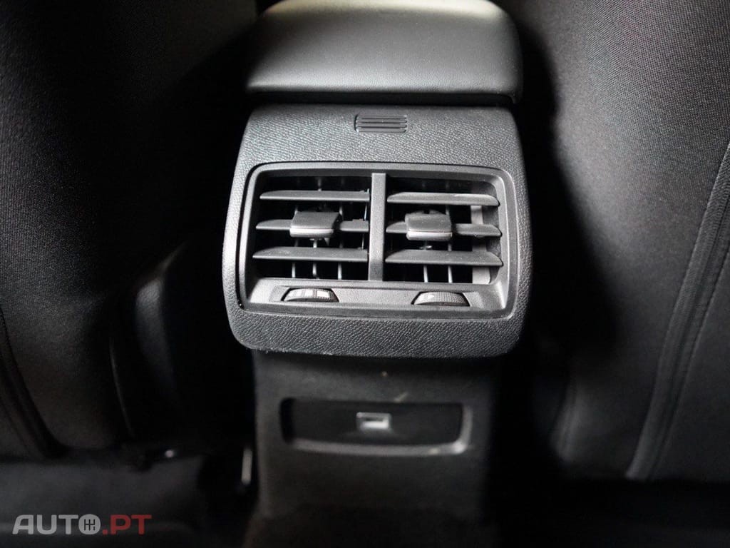 Citroen C4 1.2i Feel EAT8