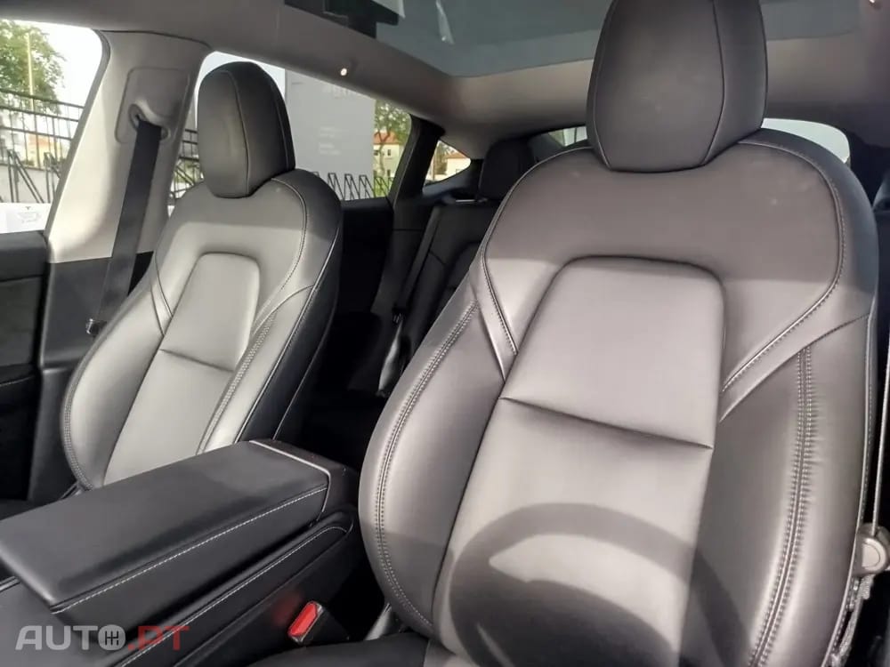 Tesla Model Y Long Range Tração Integral