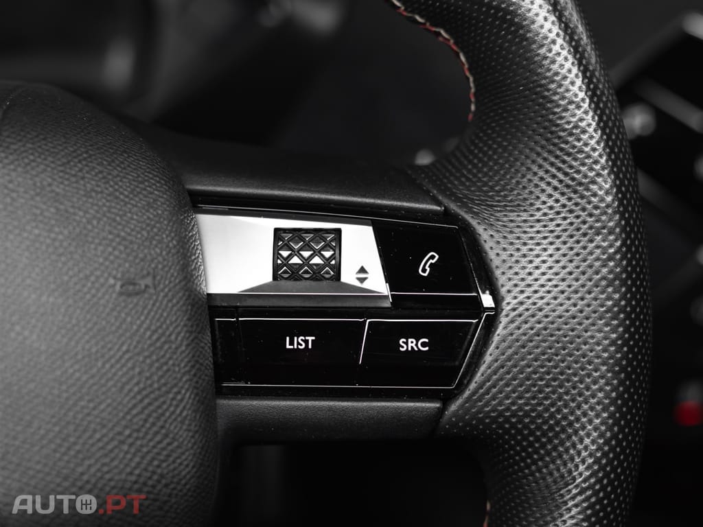 DS DS3 Crossback E-TENSE PERFORMANCE LINE