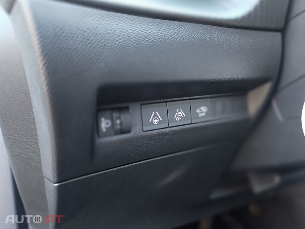 Peugeot 2008 1.2 PureTech Allure Pack EAT8