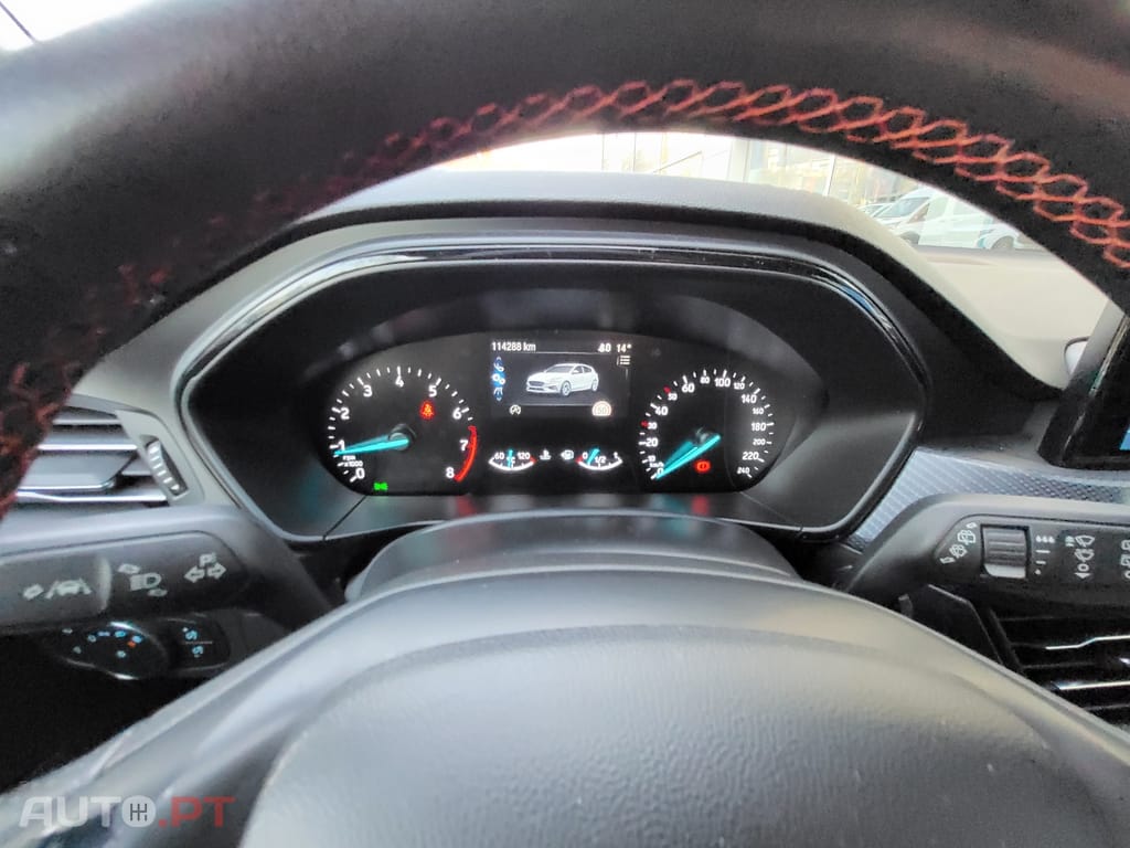 Ford Focus 1.0 EcoBoost ST-Line X