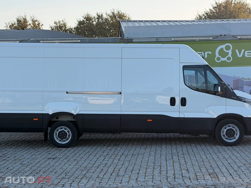 Iveco Daily 3.0 - 180 CV  L4 H2