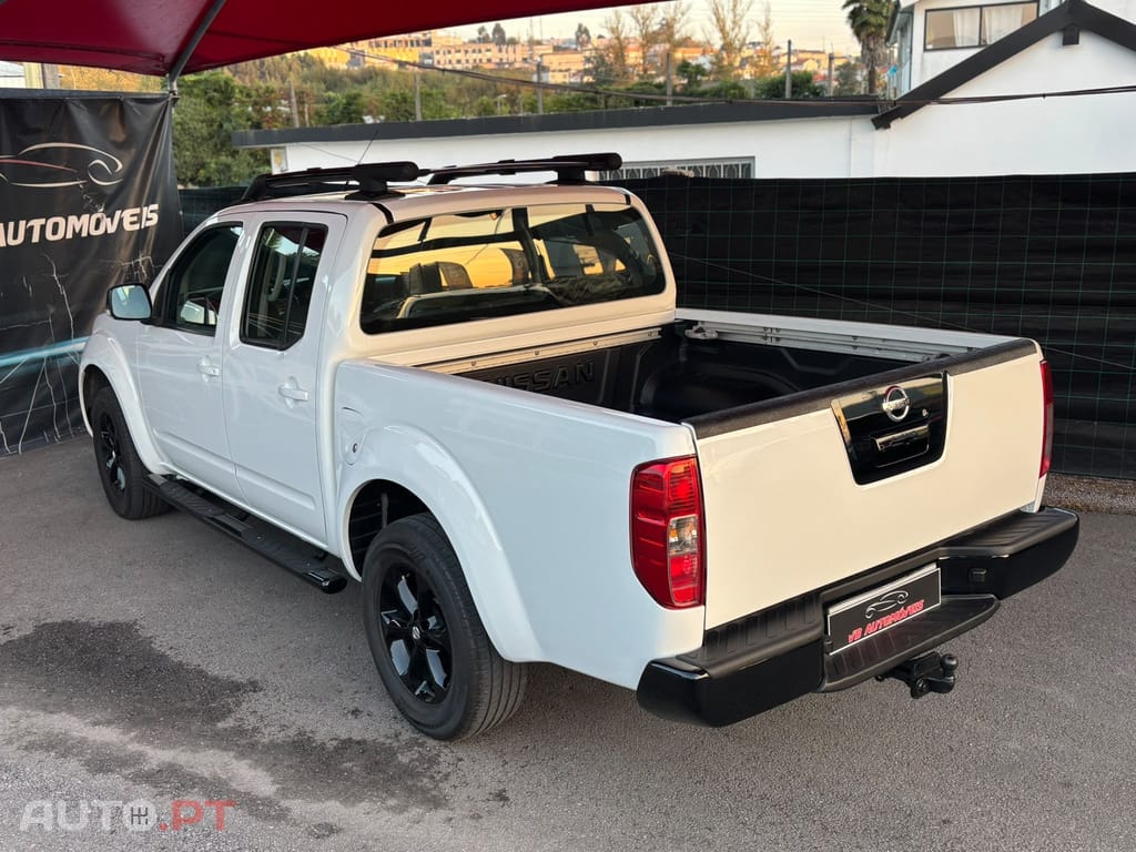 Nissan Navara 2.5 dCi CD LE 4WD
