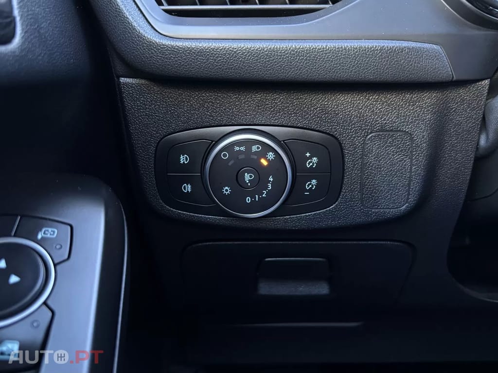 Ford Focus 1.5 TDCi EcoBlue ST-Line X