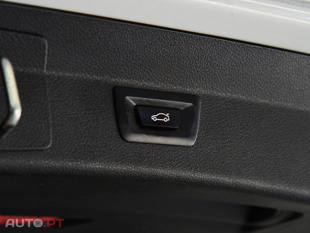 BMW 216 i 7L Advantage