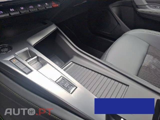 Peugeot 408 1.6 Hybrid First Edition