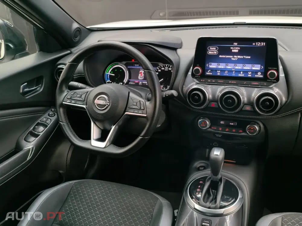 Nissan Juke 1.6 Hybrid N-Design Black