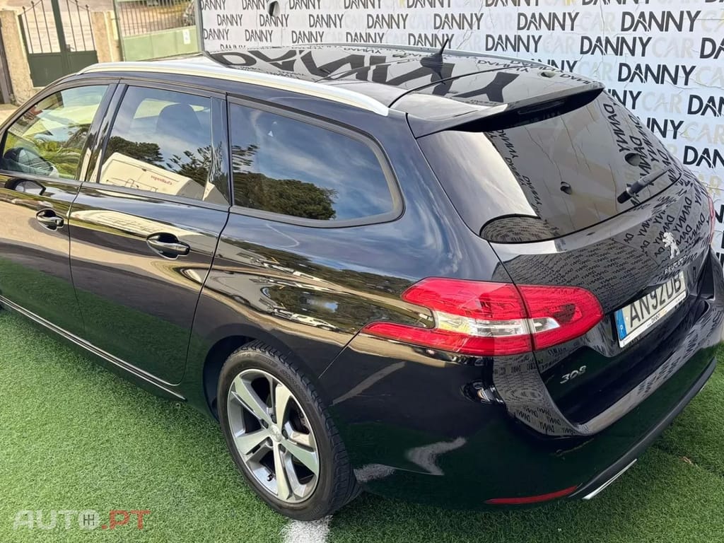 Peugeot 308 SW 1.5 BlueHDi Allure — fotografia 2