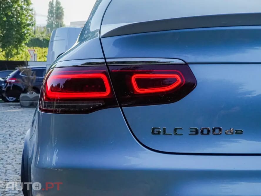 Mercedes-Benz GLC 300 de Coupe 4Matic 9G-TRONIC AMG Line