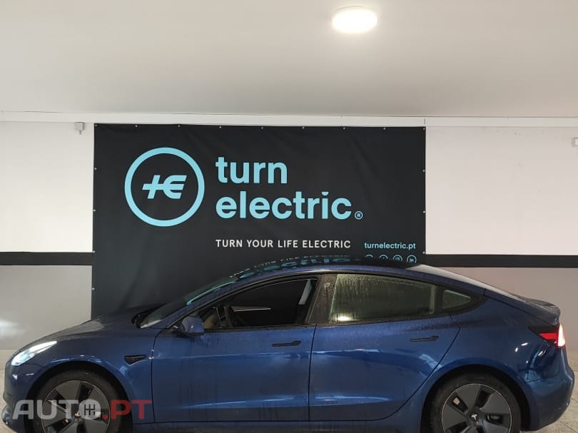 Tesla Model 3 Standard Range Plus RWD