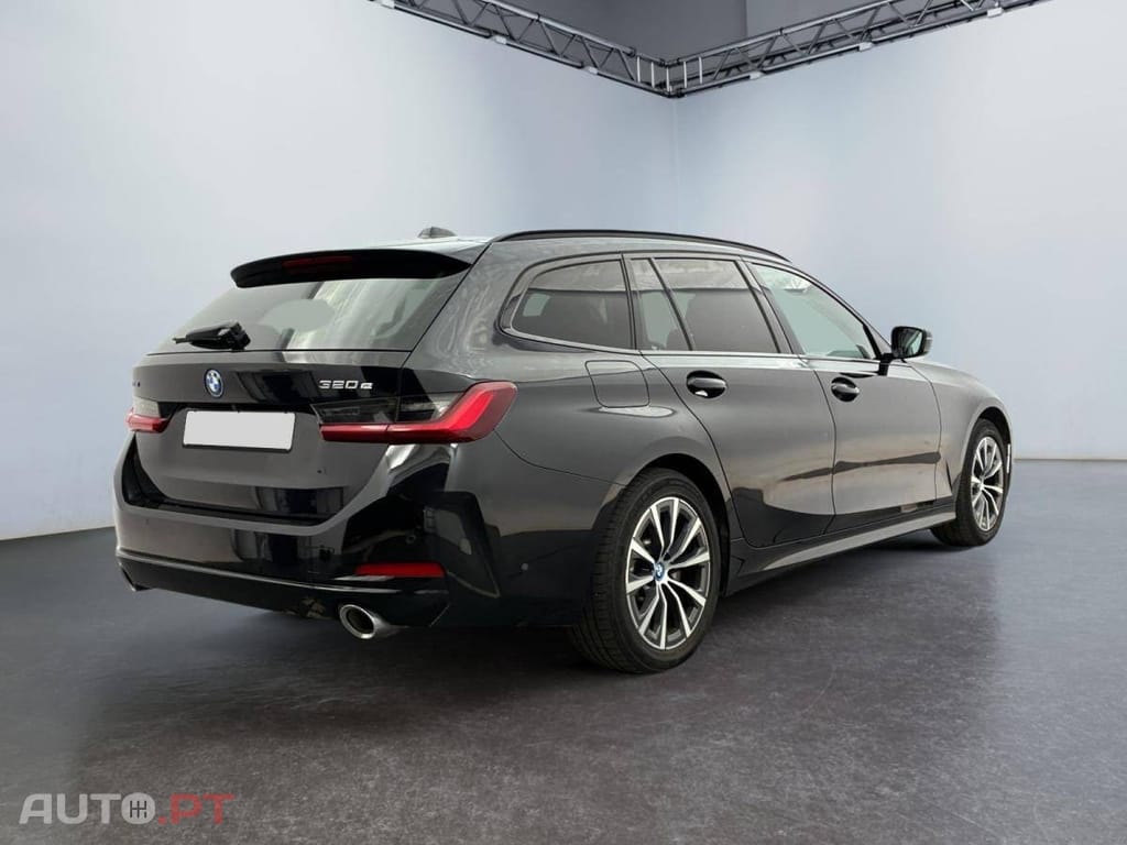 BMW 320 e Touring xDrive Business Design