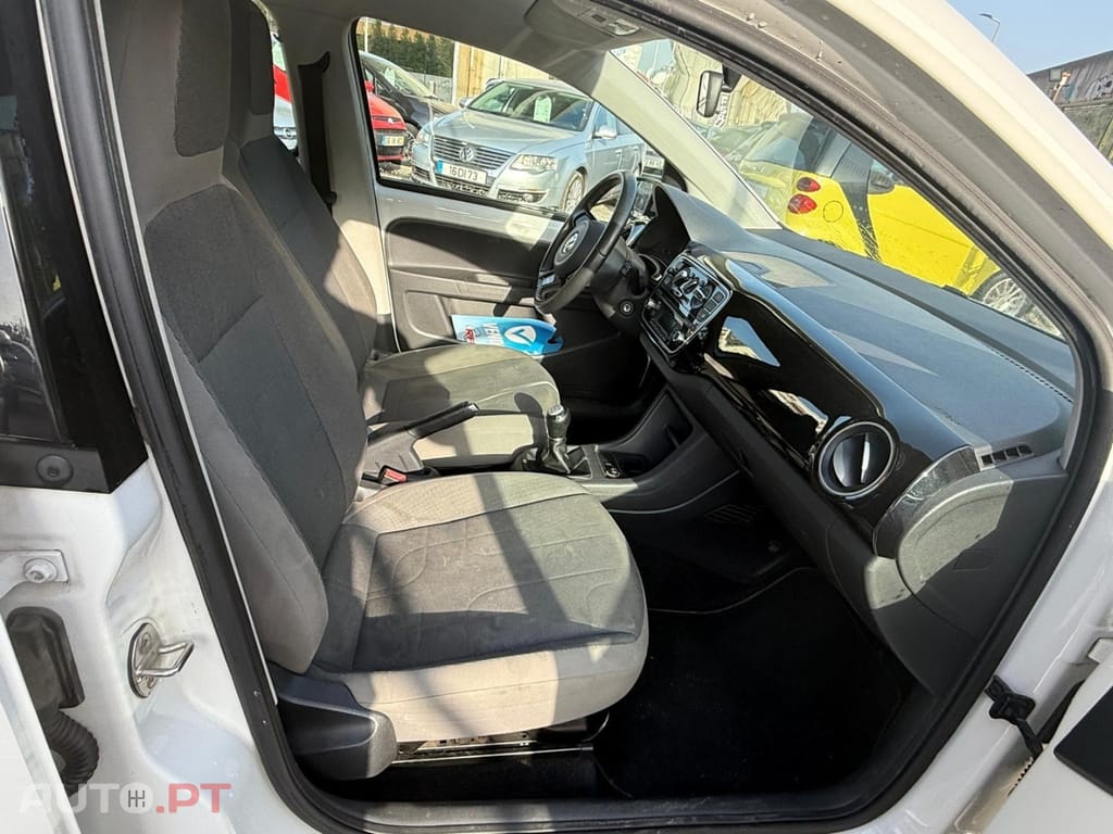 Volkswagen Cross Up! 1.0