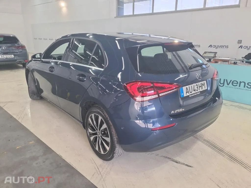 Mercedes-Benz A 250 e Style Plus