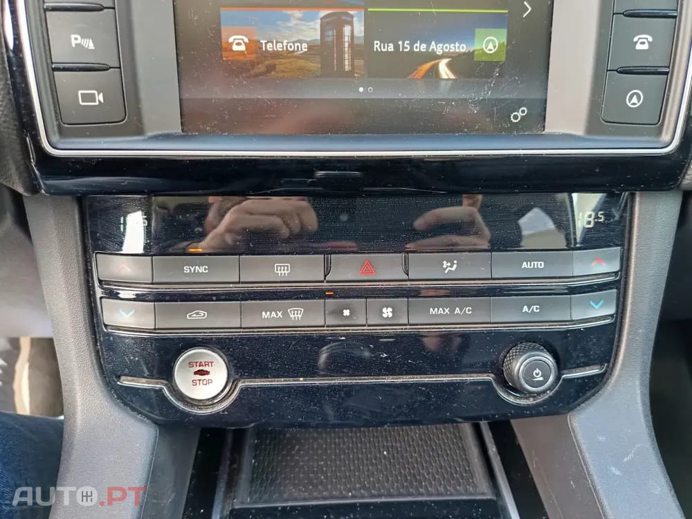 Jaguar F-Pace 2.0 i4D Prestige AWD