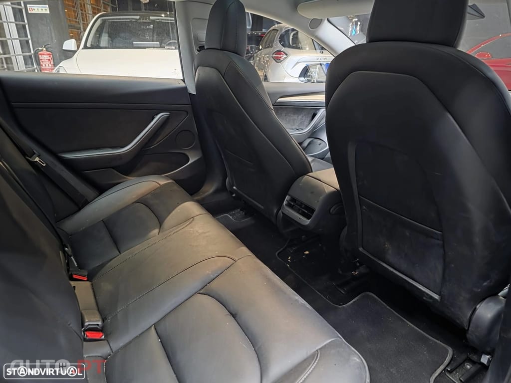 Tesla Model 3 Standard Range Plus RWD