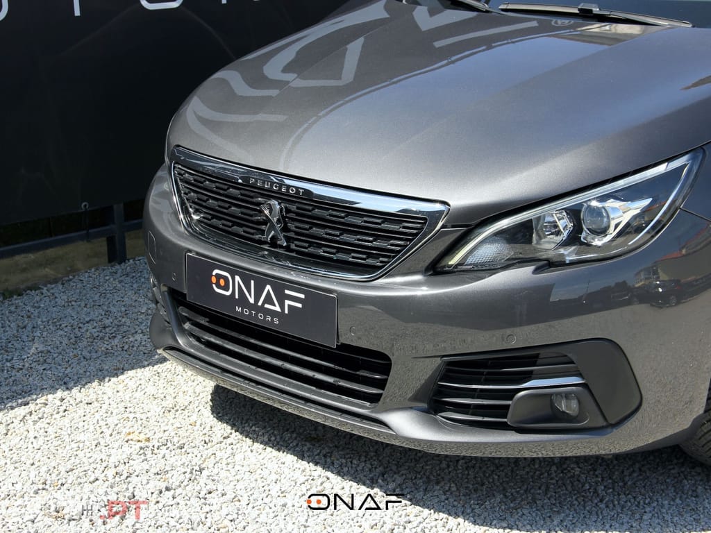 Peugeot 308 1.2 Pure Tech 110