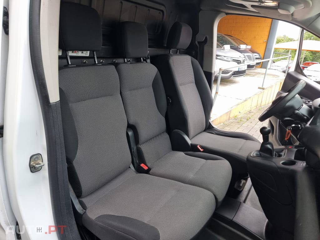 Peugeot Partner 1.6 BlueHDi L1 Premium 3L