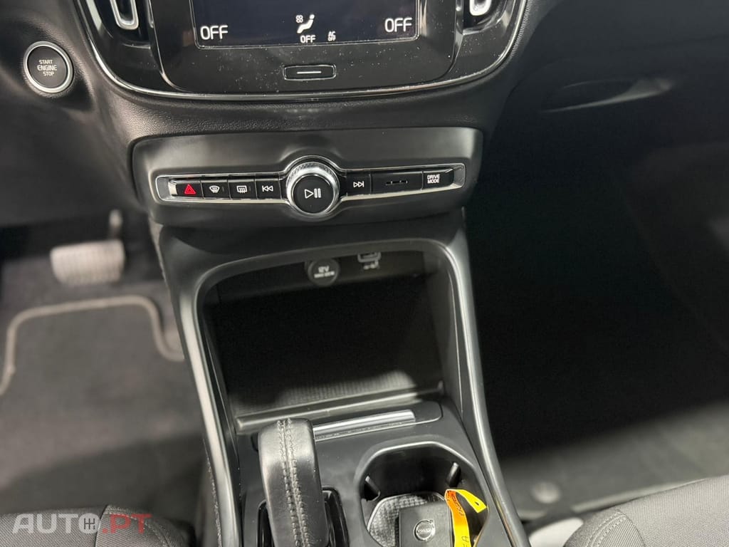 Volvo XC40 1.5 T5 PHEV Momentum