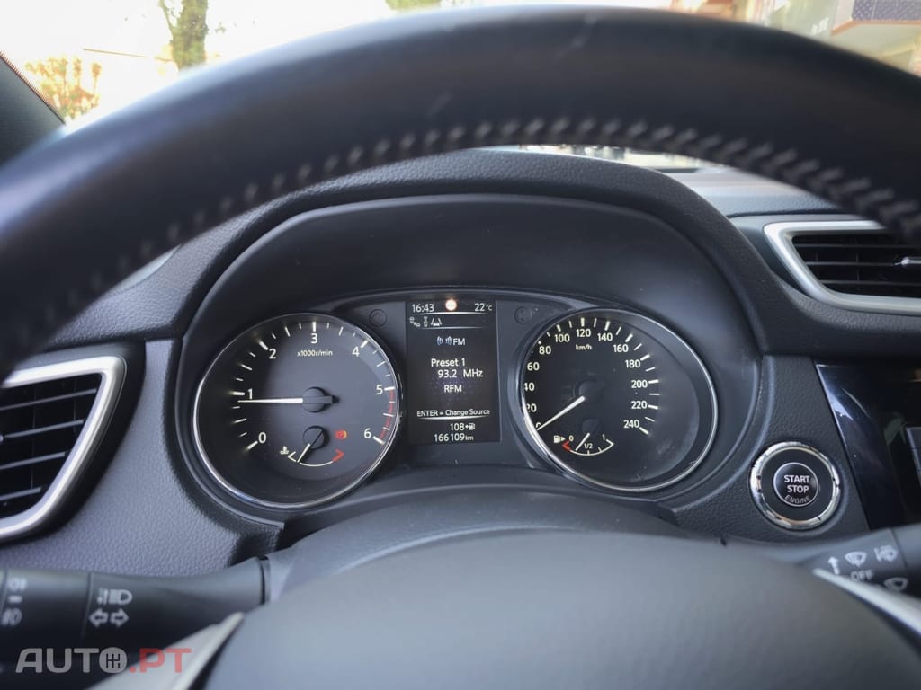 Nissan Qashqai 1.6 dCi Tekna Premium 17 360 S&S