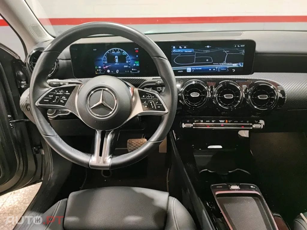 Mercedes-Benz A 250 e
