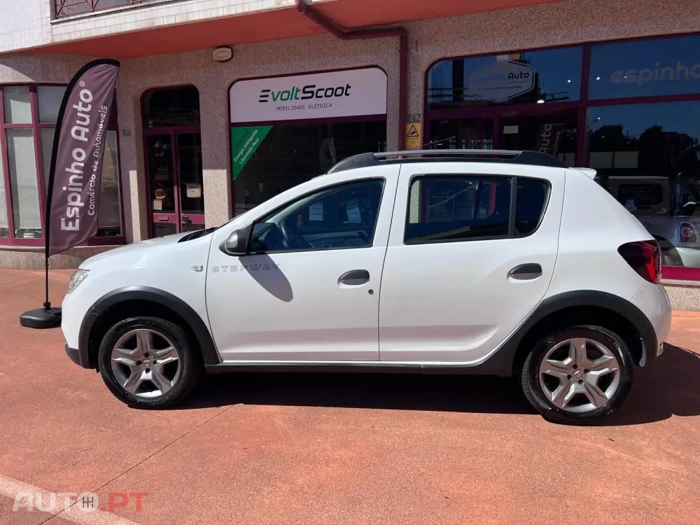 Dacia Sandero 0.9 TCe LPG Stepway Celebration