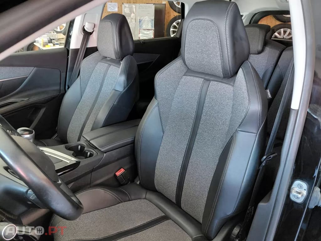 Peugeot 5008 PureTech 130 Stop & Start Active Pack
