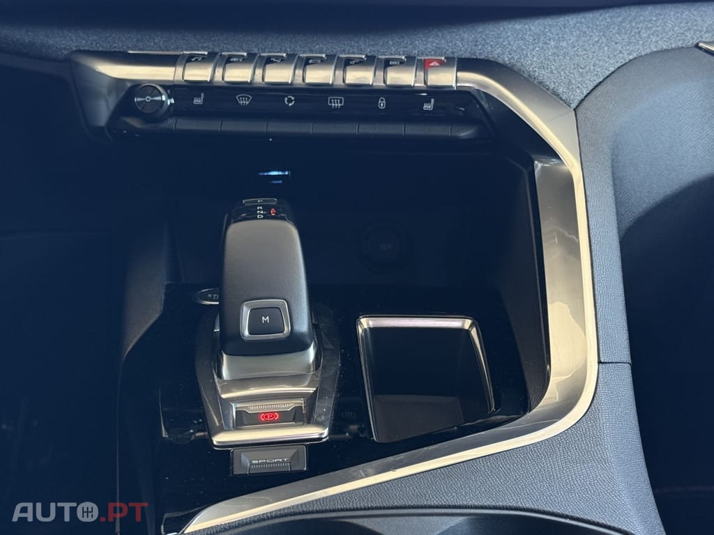 Peugeot 3008 1.2 PureTech Allure EAT8