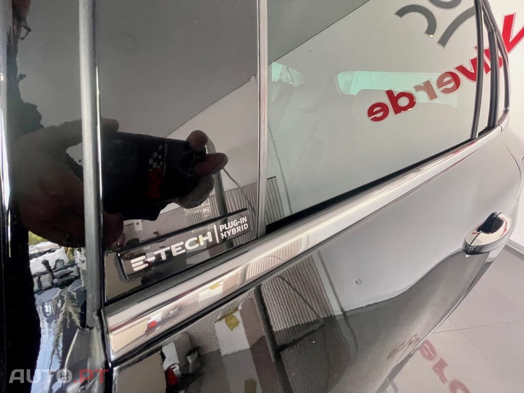 Renault Mégane Sport Tourer E-TECH Plug-in 160 INTENS