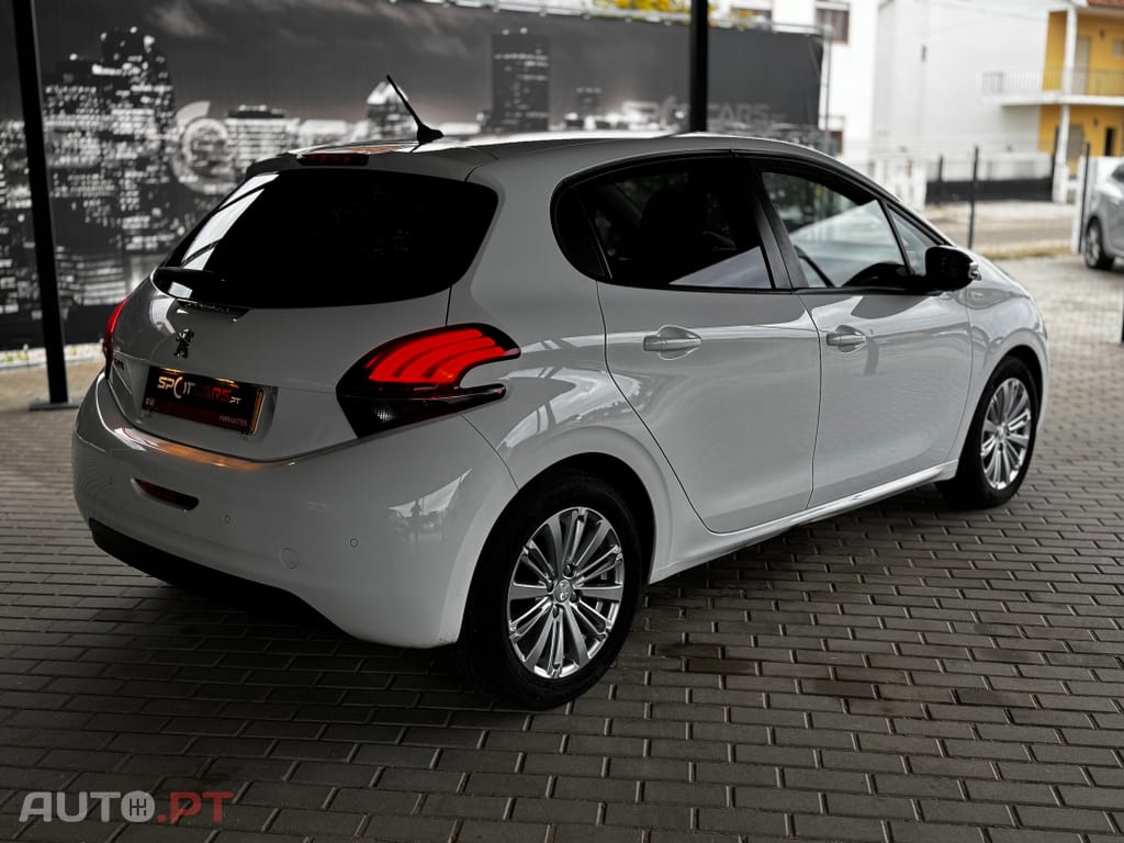 Peugeot 208 1.2 PureTech Style
