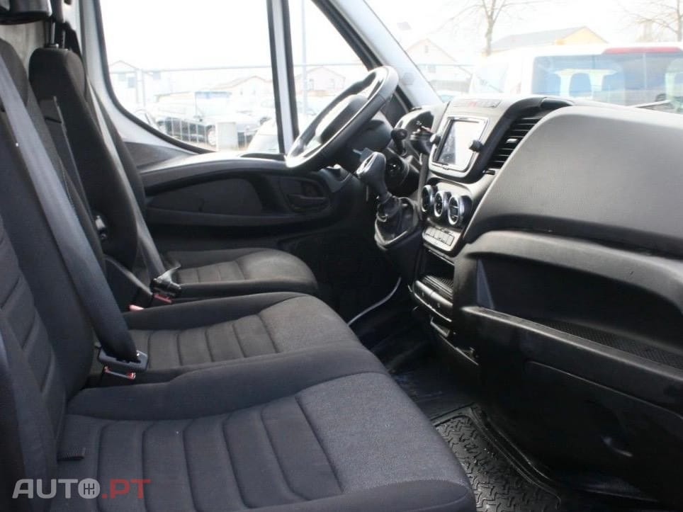 Iveco Daily 2.3 35S14 3000 CD