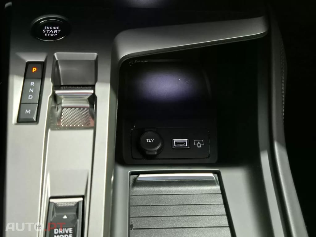 Peugeot 408 1.2 Hybrid Allure e-DCS6