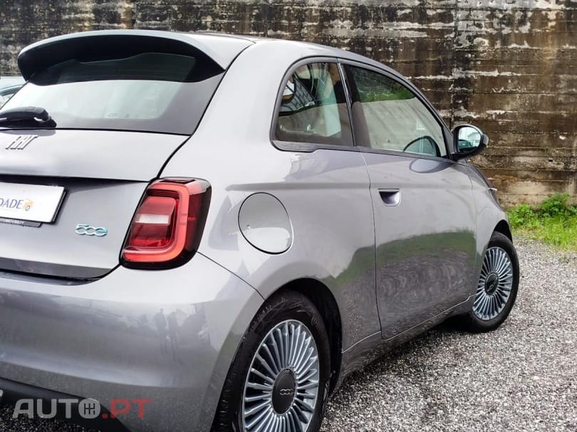 Fiat 500e 42 kWh Icon