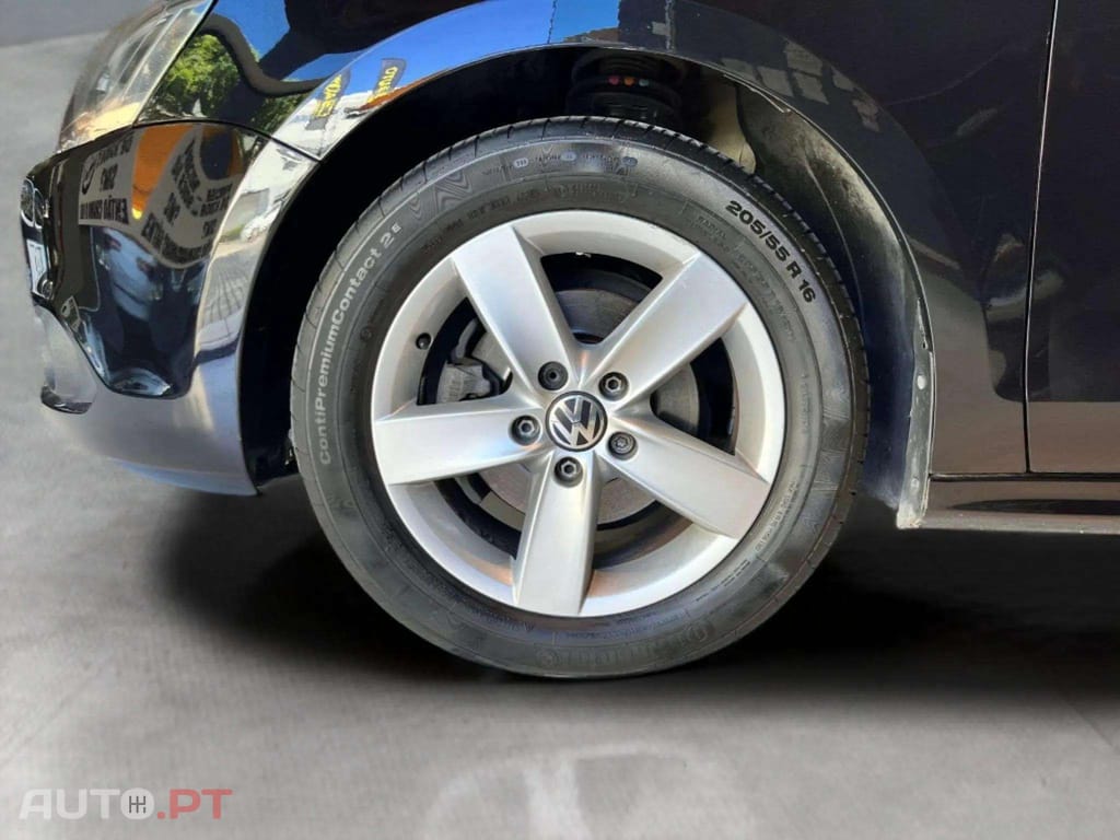 Volkswagen Jetta 1.6 TDI Advance BlueMotion