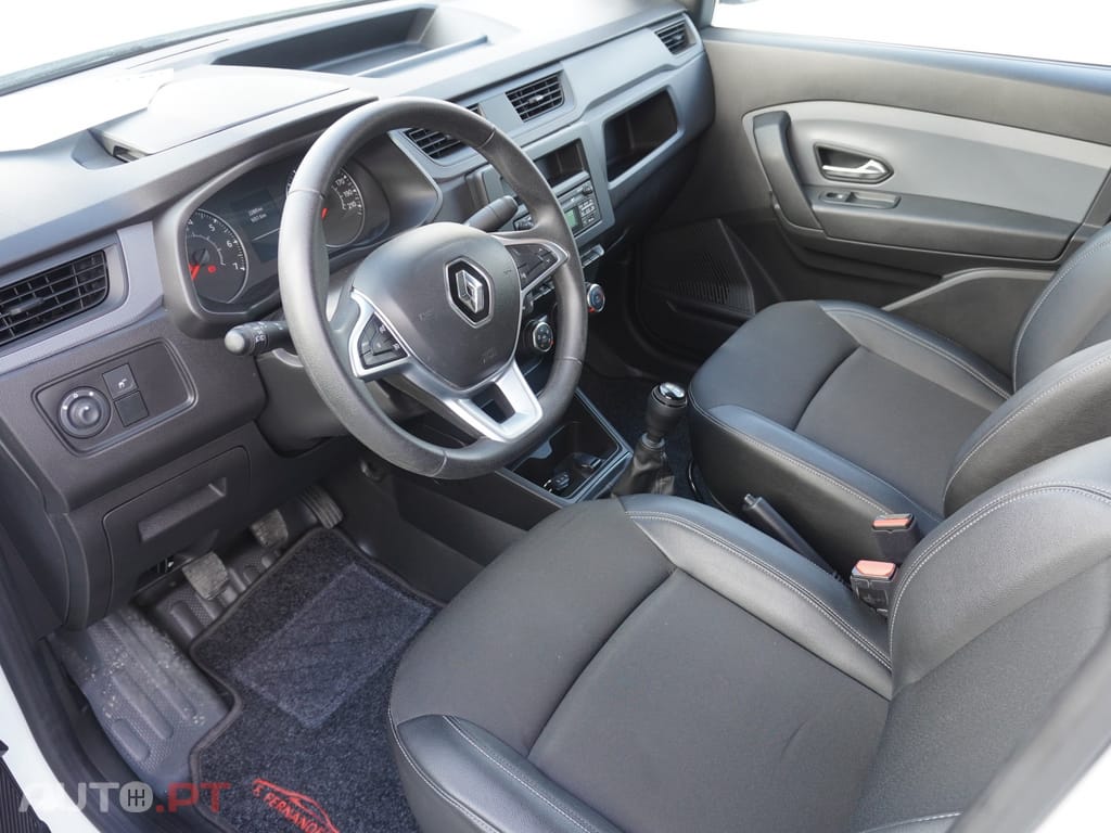 Renault Express 1.5 Blue dCi Advance — fotografia 5