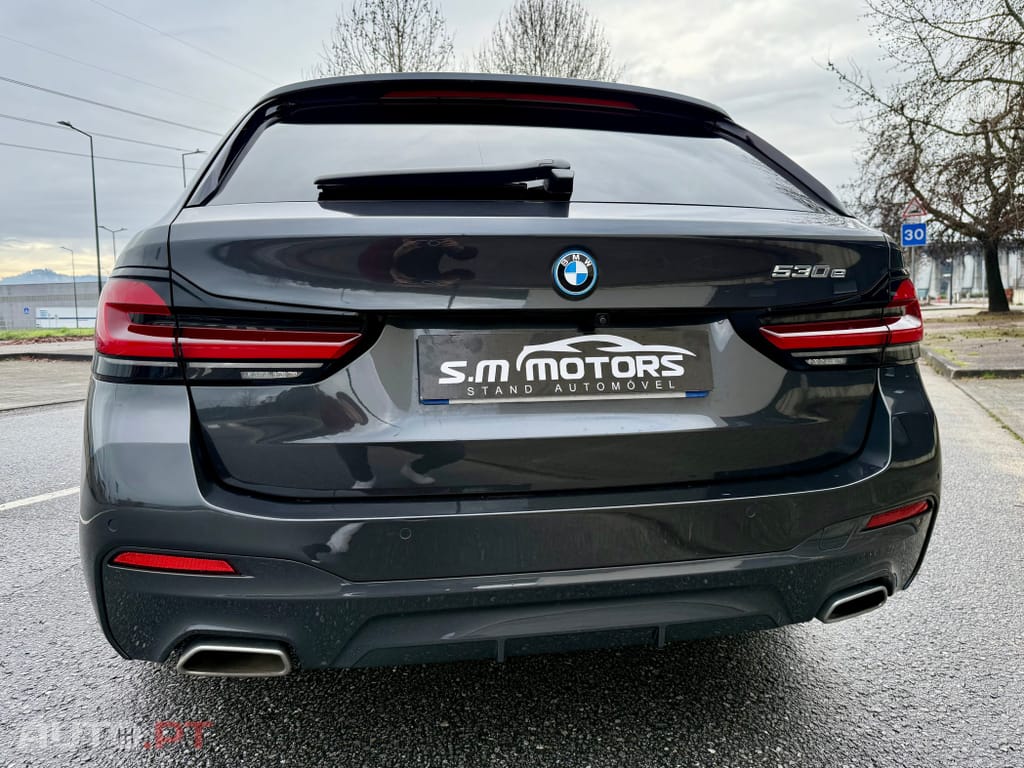 BMW 530 e Pack Desportivo M