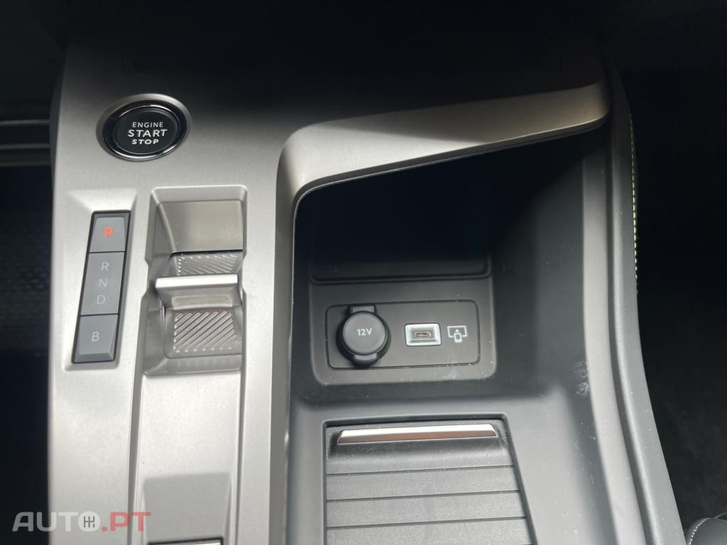 Peugeot 408 PHEV 180 e-EAT8 GT I.V.A DEDUTIVEL 