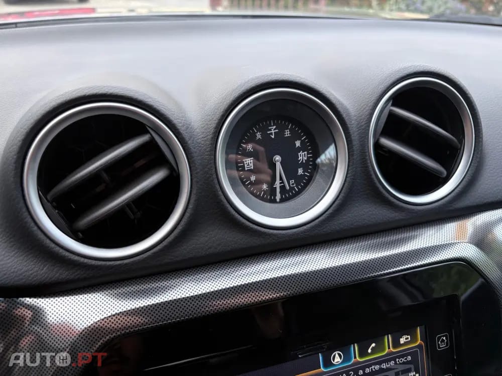 Suzuki Vitara 1.5L AGS GLX Strong Hybrid