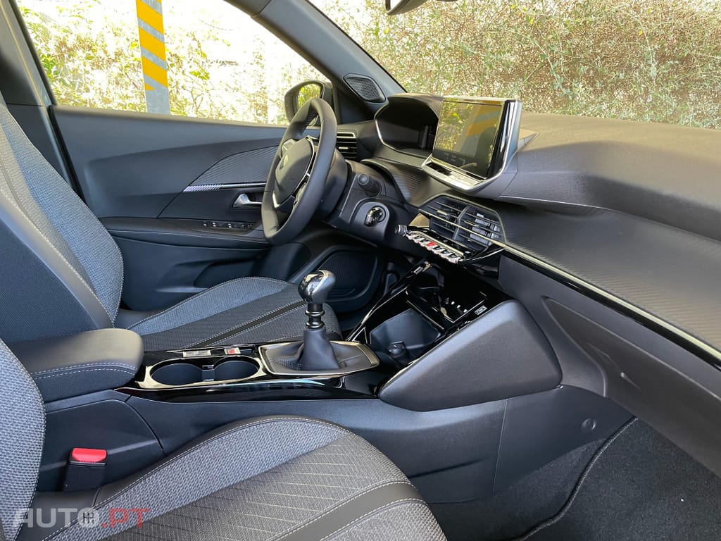 Peugeot 2008 1.2 PureTech Active Pack