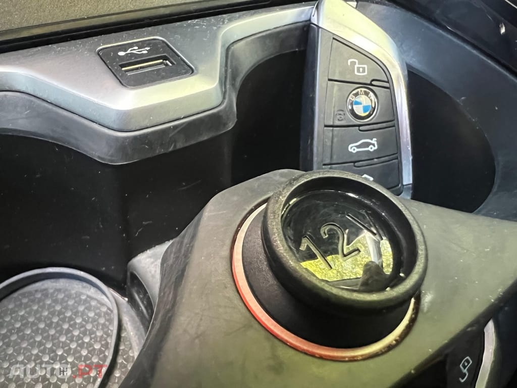 BMW 116 d Pack Desportivo M Auto