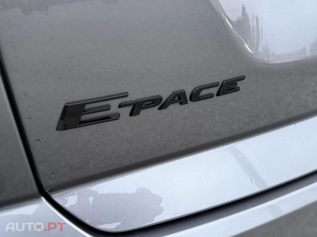 Jaguar E-Pace 1.5 P300e R-Dynamic SE AWD Aut.