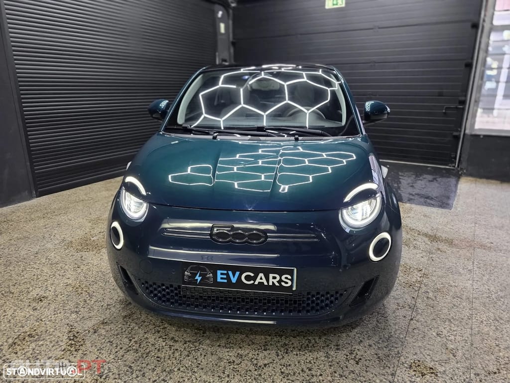 Fiat 500e La Prima