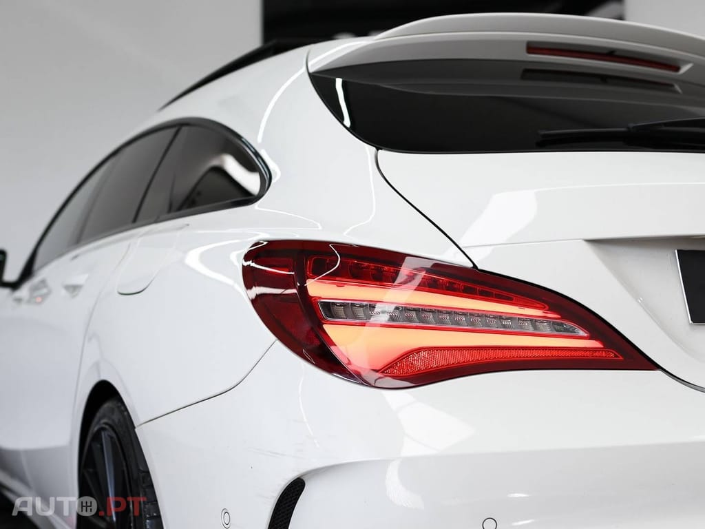Mercedes-Benz CLA 45 AMG 4Matic Speedshift 7G-DCT